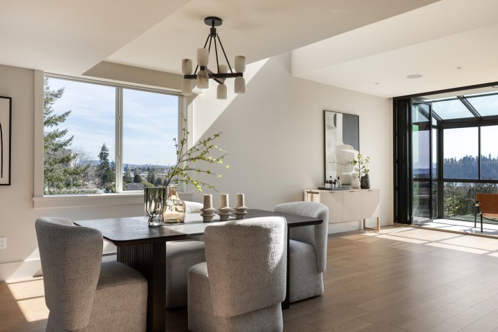 Photo 8 at 701 - 475 13th Street, Ambleside, West Vancouver
