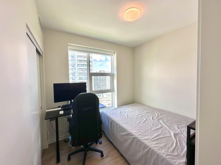 Photo 10 at 1507 - 3430 E Kent Avenue South, South Marine, Vancouver East