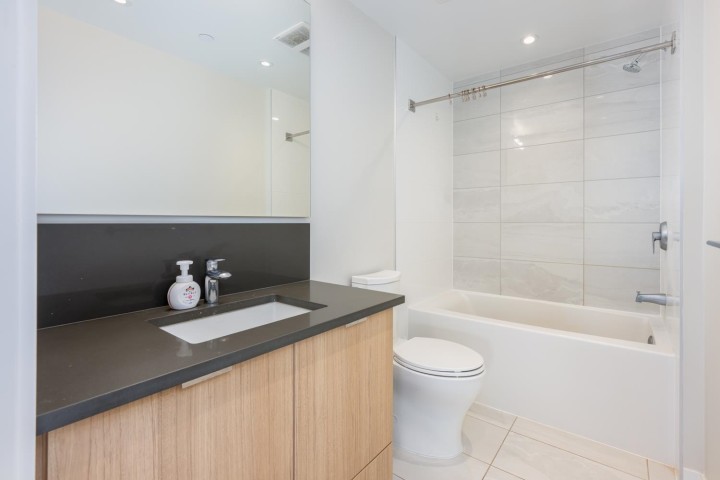 Photo 18 at 1507 - 3430 E Kent Avenue South, South Marine, Vancouver East