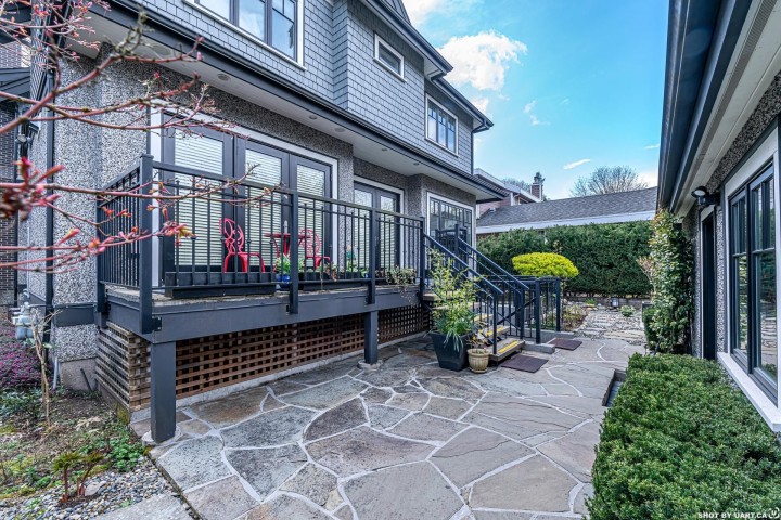 Photo 3 at 1255 W 26th Avenue, Shaughnessy, Vancouver West