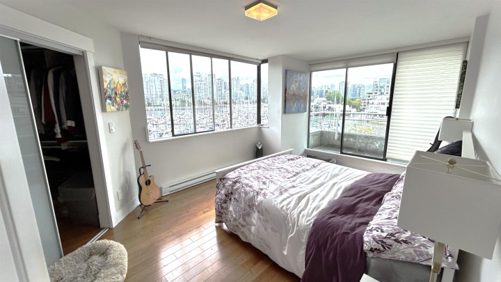 Photo 16 at 315 - 674 Leg In Boot Square, False Creek, Vancouver West