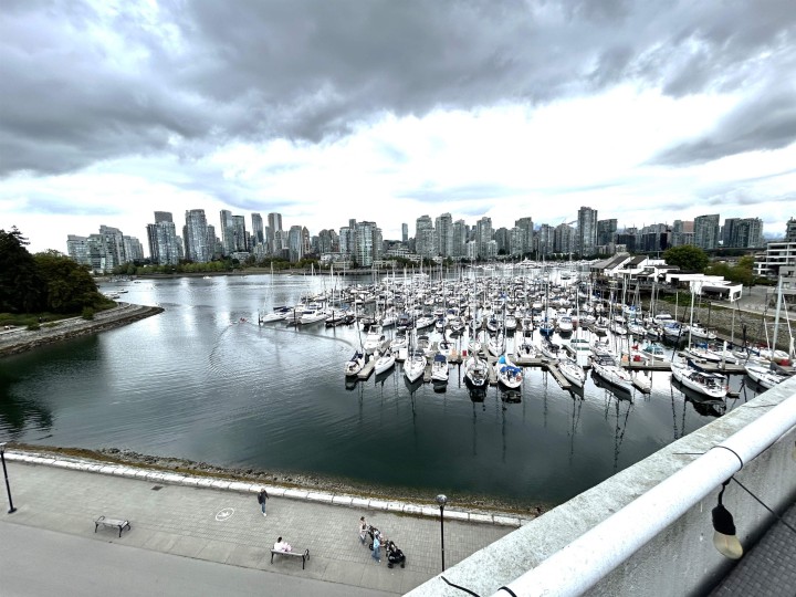 Photo 30 at 315 - 674 Leg In Boot Square, False Creek, Vancouver West