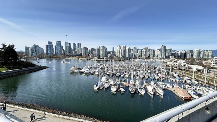 Photo 29 at 315 - 674 Leg In Boot Square, False Creek, Vancouver West