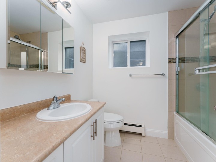 Photo 27 at 617 E 52nd Avenue, South Vancouver, Vancouver East