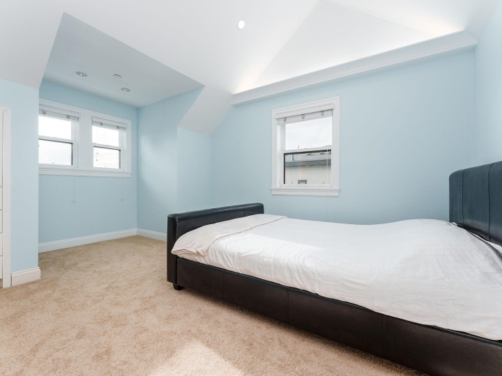 Photo 20 at 617 E 52nd Avenue, South Vancouver, Vancouver East