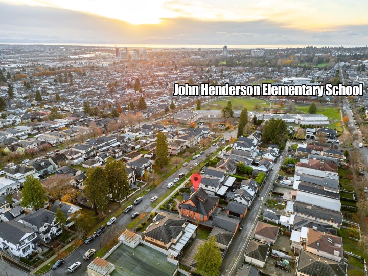 Photo 30 at 617 E 52nd Avenue, South Vancouver, Vancouver East