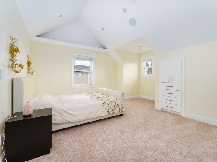 Photo 21 at 617 E 52nd Avenue, South Vancouver, Vancouver East