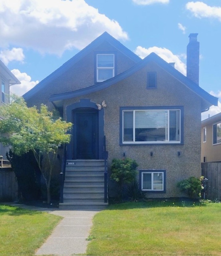 Photo 1 at 2622 Charles Street, Renfrew VE, Vancouver East