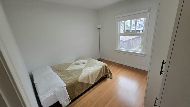 Photo 8 at 2622 Charles Street, Renfrew VE, Vancouver East