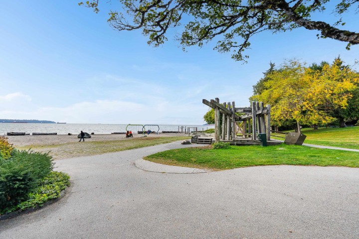 Photo 38 at 2372 Kings Avenue, Dundarave, West Vancouver
