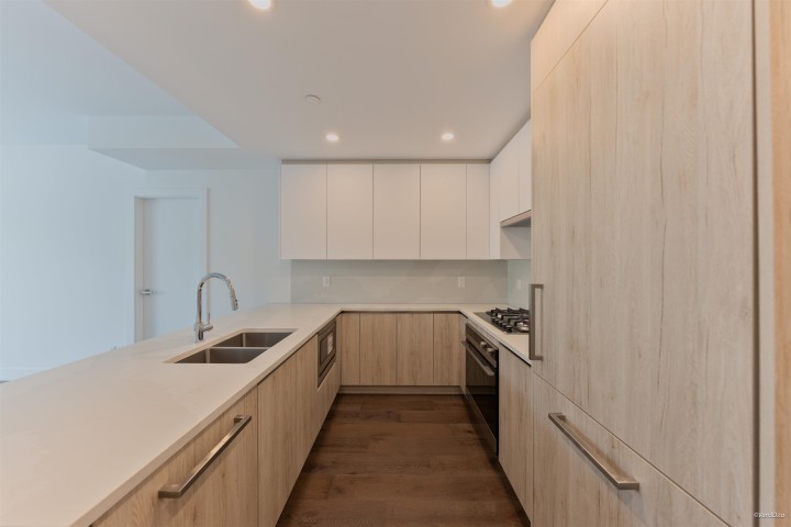 Photo 24 at 603 - 423 6th Street, Park Royal, West Vancouver