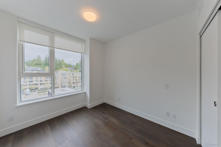 Photo 11 at 603 - 423 6th Street, Park Royal, West Vancouver