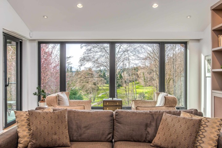 Photo 2 at 2236 Yewbrook Place, Southlands, Vancouver West