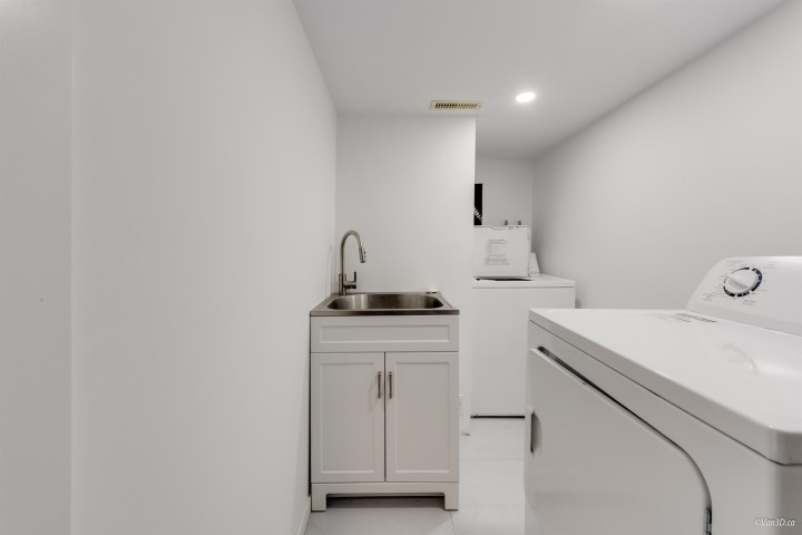 Photo 13 at 2317 Kings Avenue, Dundarave, West Vancouver