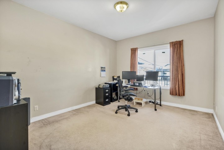 Photo 13 at 591 E 28th Avenue, Fraser VE, Vancouver East