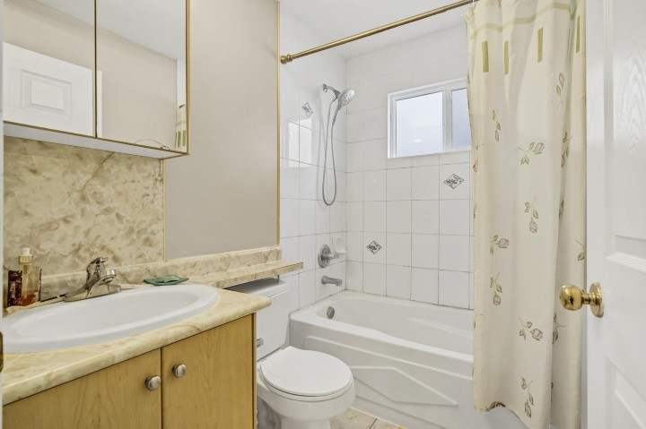 Photo 17 at 591 E 28th Avenue, Fraser VE, Vancouver East