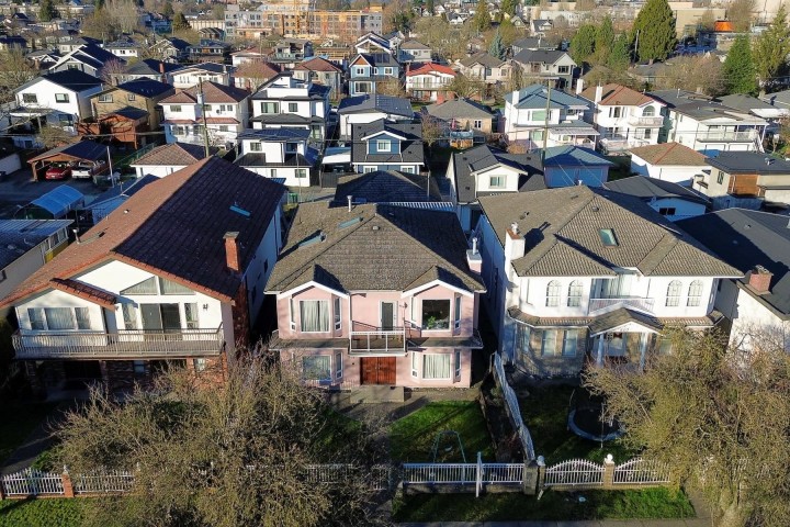 Photo 32 at 591 E 28th Avenue, Fraser VE, Vancouver East