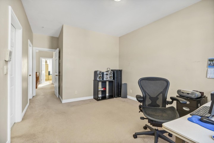 Photo 14 at 591 E 28th Avenue, Fraser VE, Vancouver East