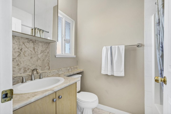 Photo 15 at 591 E 28th Avenue, Fraser VE, Vancouver East