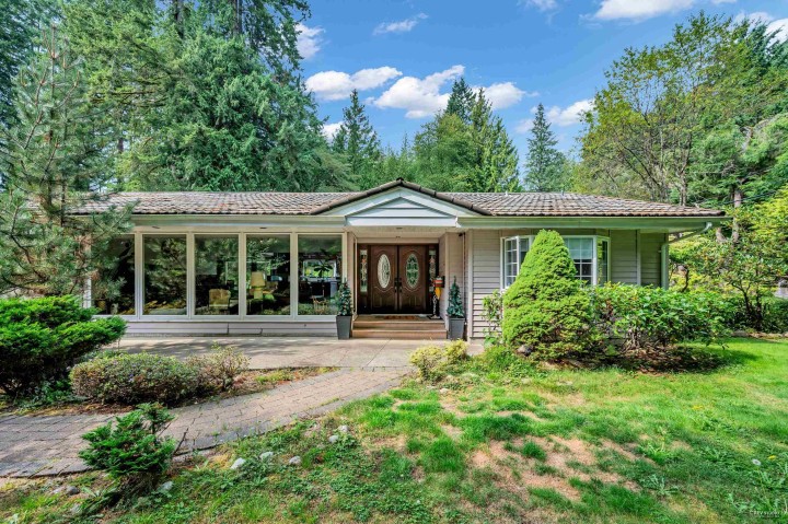 Photo 1 at 341 Rabbit Lane, British Properties, West Vancouver