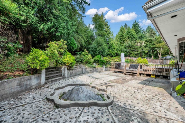 Photo 33 at 341 Rabbit Lane, British Properties, West Vancouver