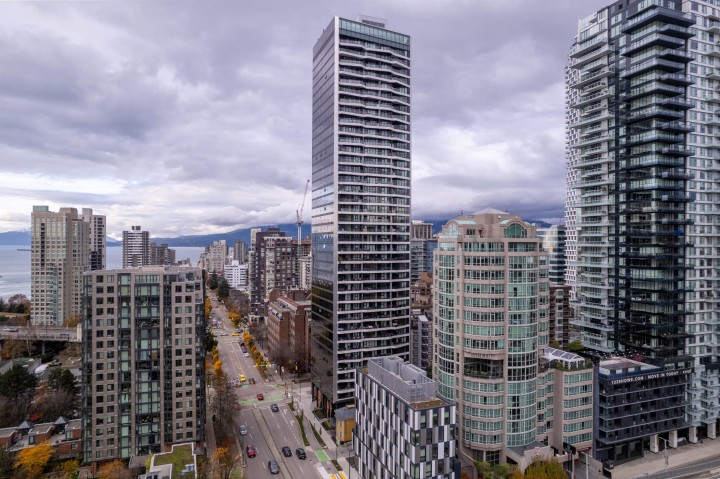 Photo 4 at 708 - 889 Pacific Street, Downtown VW, Vancouver West