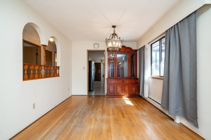 Photo 6 at 4332 Victoria Drive, Victoria VE, Vancouver East