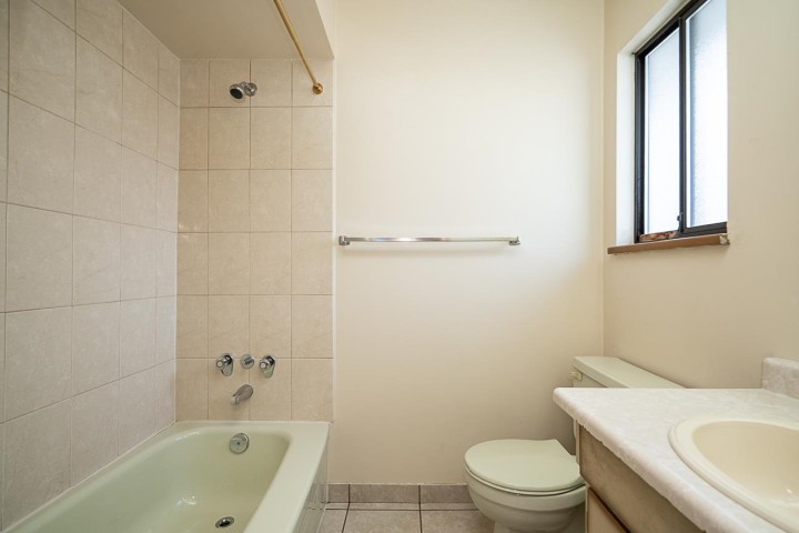 Photo 17 at 4332 Victoria Drive, Victoria VE, Vancouver East