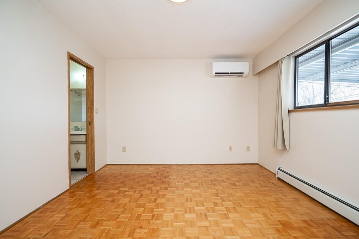 Photo 15 at 4332 Victoria Drive, Victoria VE, Vancouver East