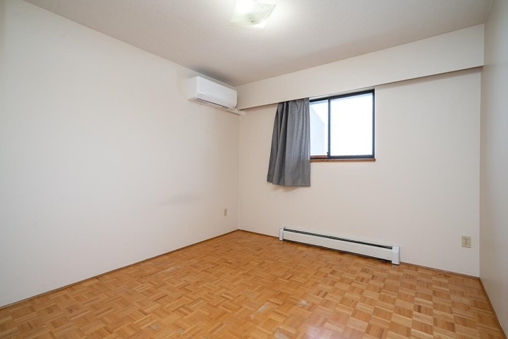Photo 19 at 4332 Victoria Drive, Victoria VE, Vancouver East