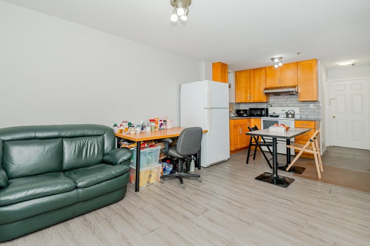 Photo 27 at 927 E 50th Avenue, South Vancouver, Vancouver East