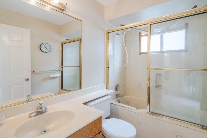 Photo 22 at 927 E 50th Avenue, South Vancouver, Vancouver East