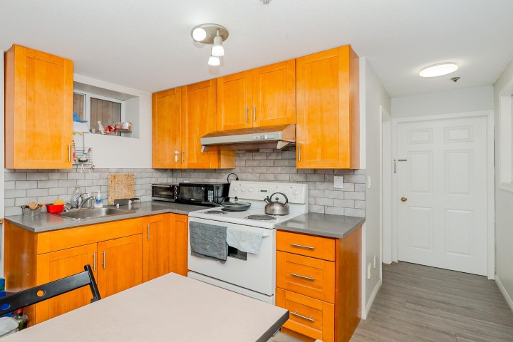 Photo 28 at 927 E 50th Avenue, South Vancouver, Vancouver East