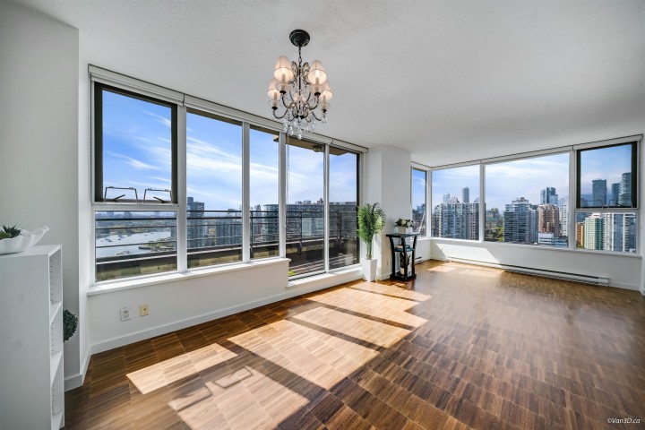 Photo 2 at 3305 - 33 Smithe Street, Yaletown, Vancouver West