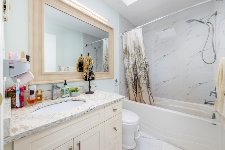 Photo 16 at D - 3439 E 43rd Avenue, Killarney VE, Vancouver East
