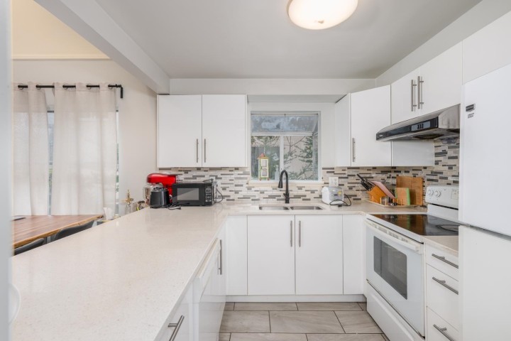 Photo 30 at D - 3439 E 43rd Avenue, Killarney VE, Vancouver East