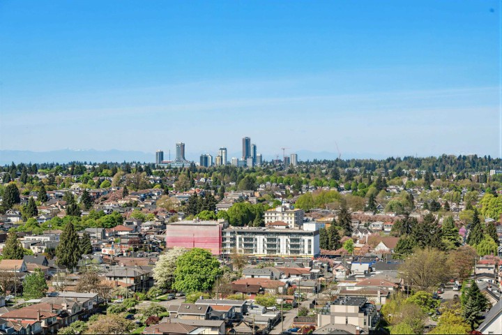 Photo 12 at 2102 - 4815 Eldorado Mews, Collingwood VE, Vancouver East