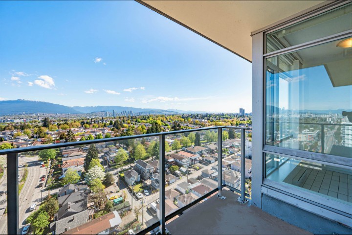 Photo 11 at 2102 - 4815 Eldorado Mews, Collingwood VE, Vancouver East
