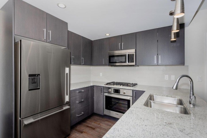Photo 7 at 1606 - 1708 Ontario Street, Mount Pleasant VE, Vancouver East
