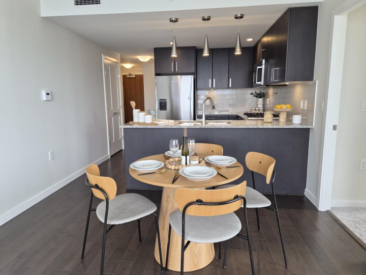 Photo 5 at 1606 - 1708 Ontario Street, Mount Pleasant VE, Vancouver East