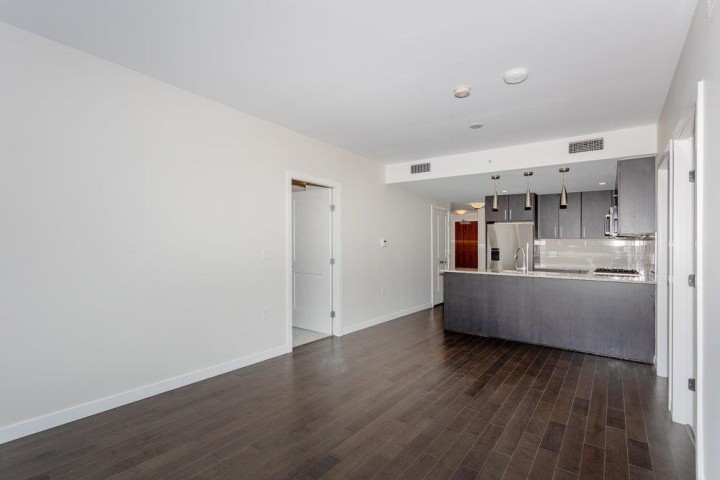 Photo 4 at 1606 - 1708 Ontario Street, Mount Pleasant VE, Vancouver East