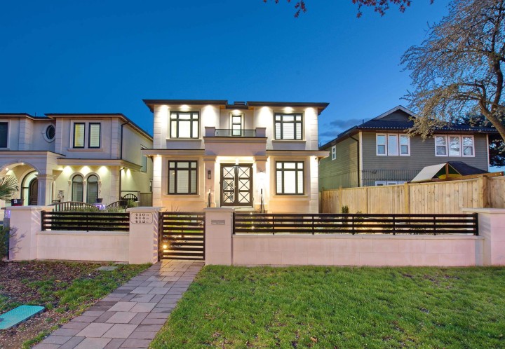 Photo 1 at 416 E 63rd Avenue, South Vancouver, Vancouver East
