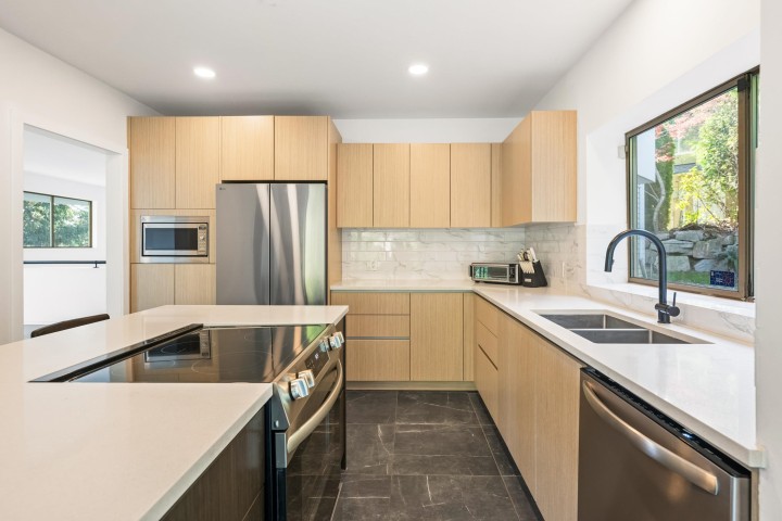 Photo 13 at 4809 Northwood Place, Cypress Park Estates, West Vancouver