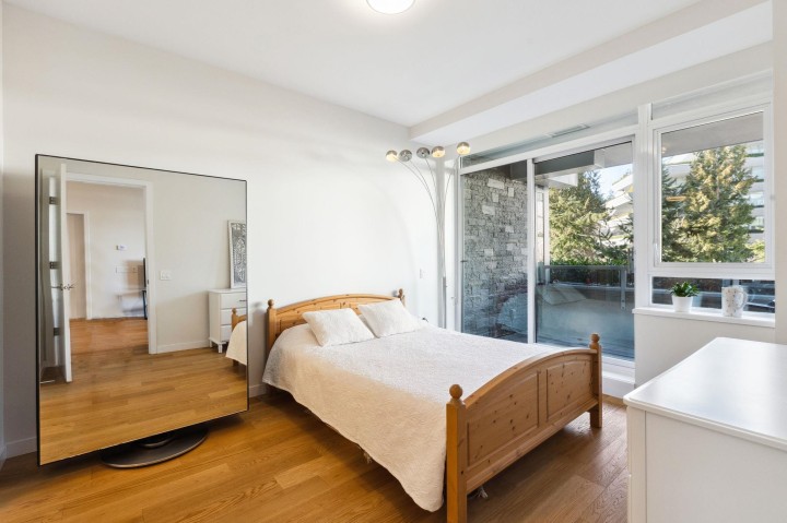 Photo 9 at 204 - 788 Arthur Erickson Place, Park Royal, West Vancouver