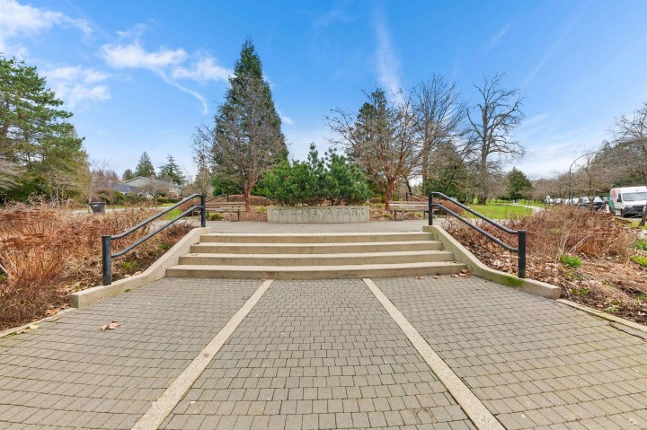 Photo 19 at 501 - 4685 Valley Drive, Quilchena, Vancouver West