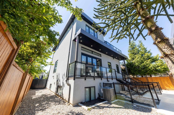 Photo 32 at 3587 Mayfair Avenue, Dunbar, Vancouver West