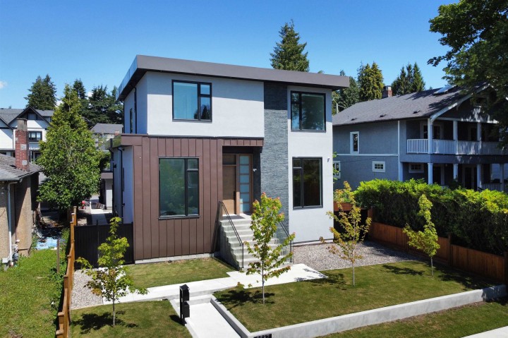 Photo 1 at 3587 Mayfair Avenue, Dunbar, Vancouver West