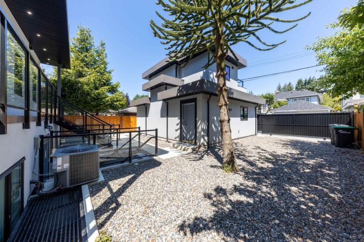 Photo 33 at 3587 Mayfair Avenue, Dunbar, Vancouver West