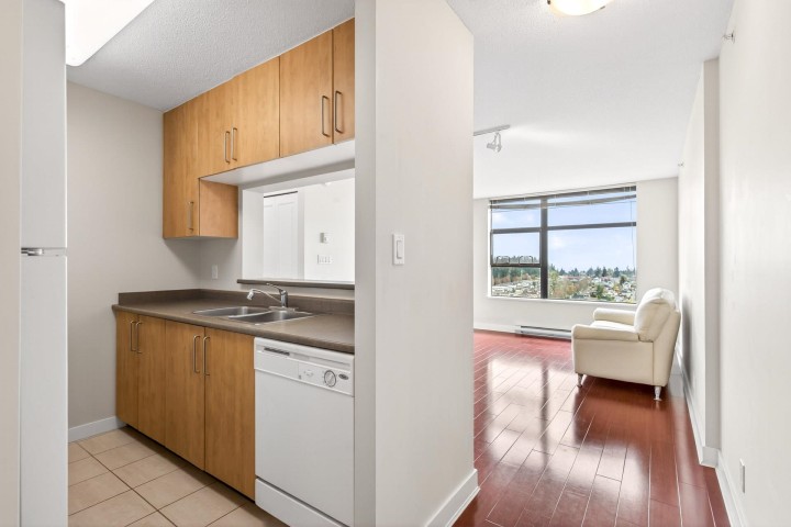 Photo 4 at 2502 - 5380 Oben Street, Collingwood VE, Vancouver East