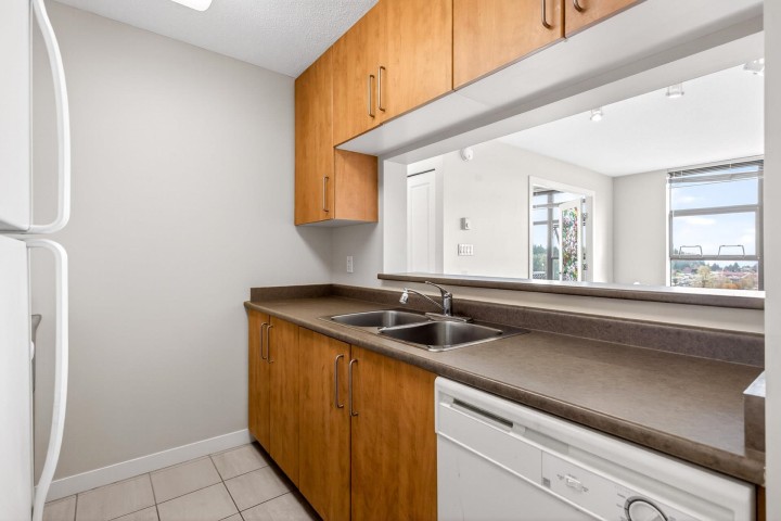 Photo 8 at 2502 - 5380 Oben Street, Collingwood VE, Vancouver East